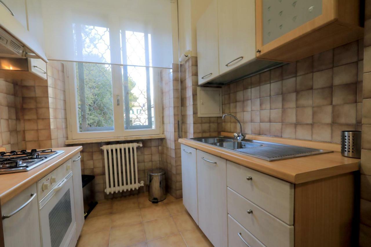 Accademia Apartment Ливорно Экстерьер фото