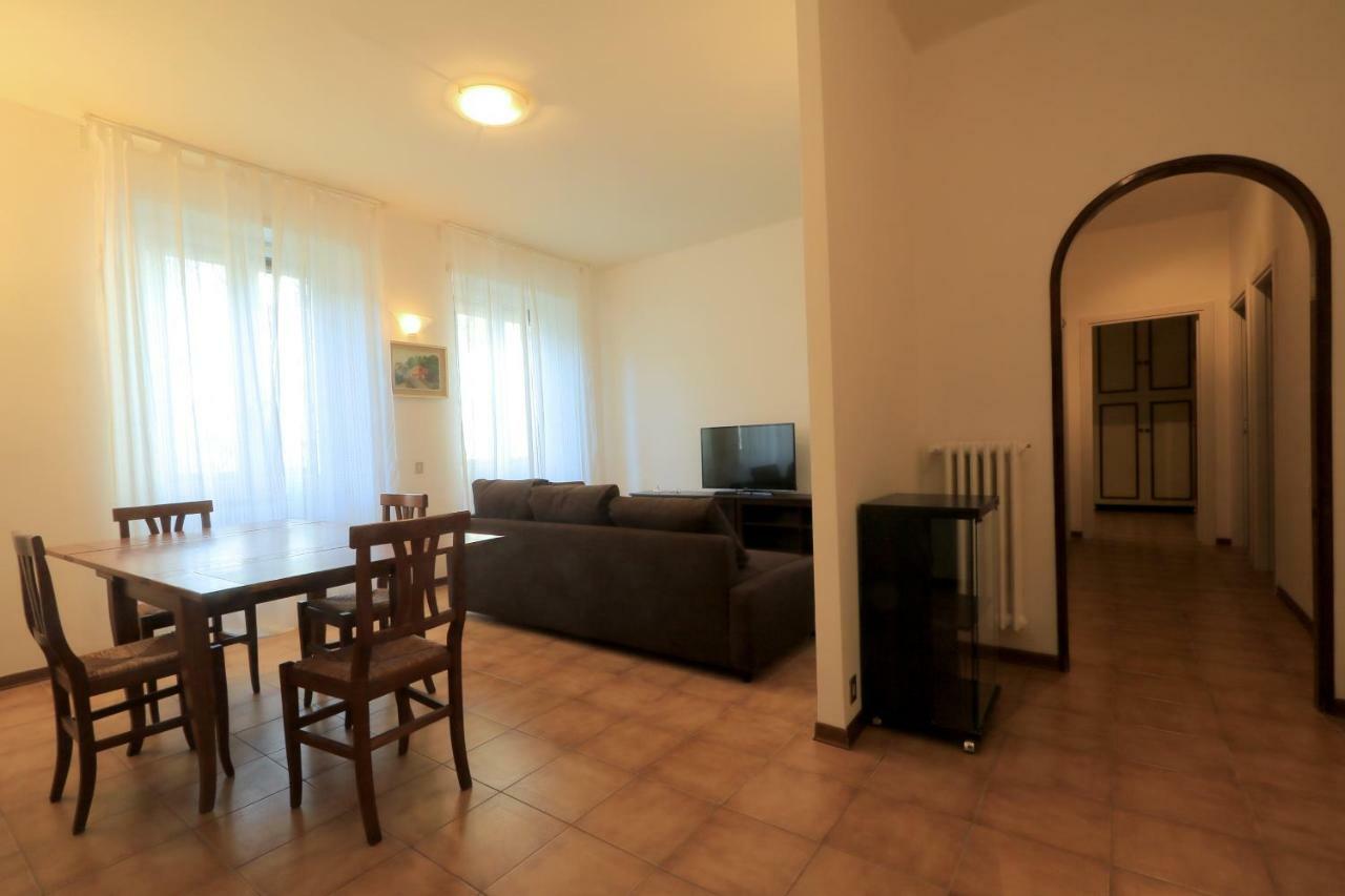 Accademia Apartment Ливорно Экстерьер фото